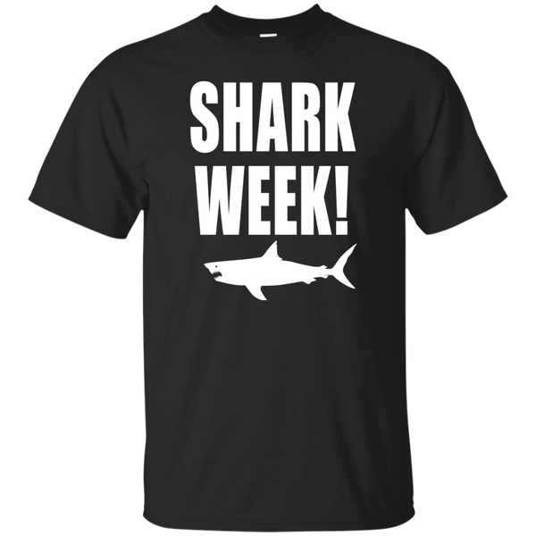 shark week 2 T-Shirt