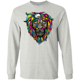 tiny hat lion T-Shirt